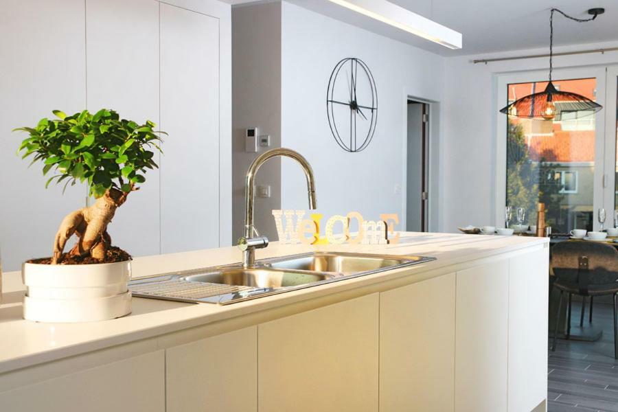 Apartment B2b Luxury Services Included *